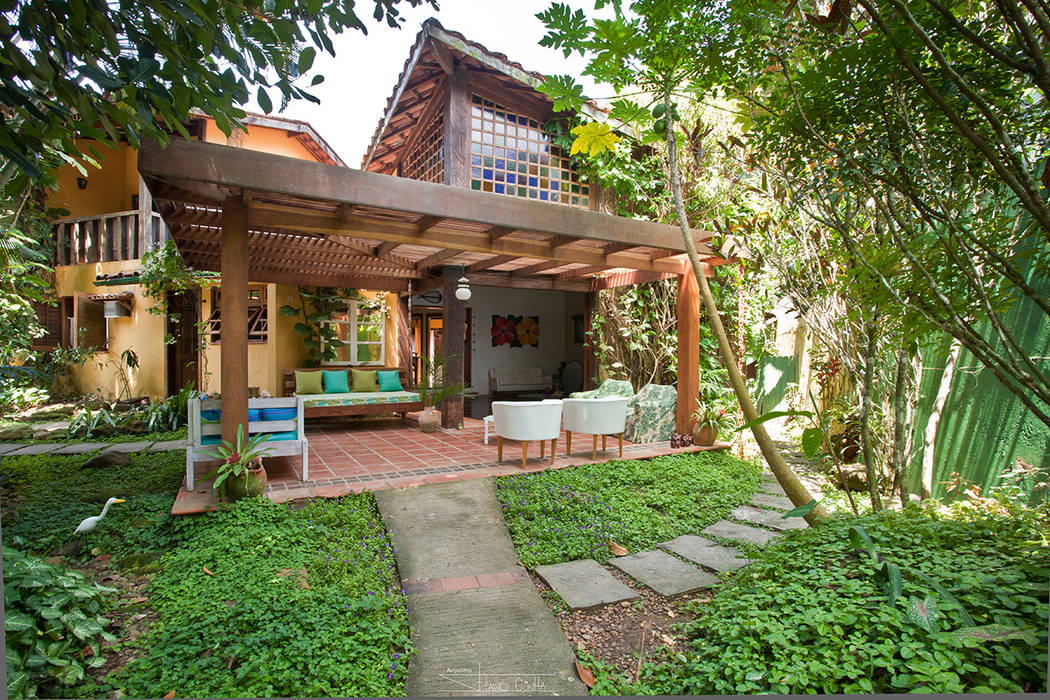Casa Camburi, SET Arquitetura e Construções SET Arquitetura e Construções Tropical style houses
