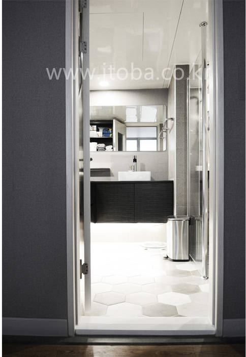 욕실 시공 Bath , (주)토바시스템 (주)토바시스템 모던스타일 욕실