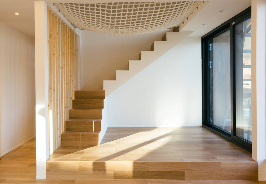 남양주 주택 HAPPY HOUSE, bomhousing bomhousing Modern Corridor, Hallway and Staircase