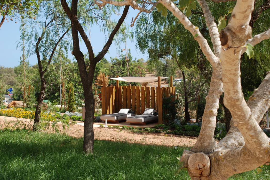 Verde Esquisso Lda. Сад в стиле модерн