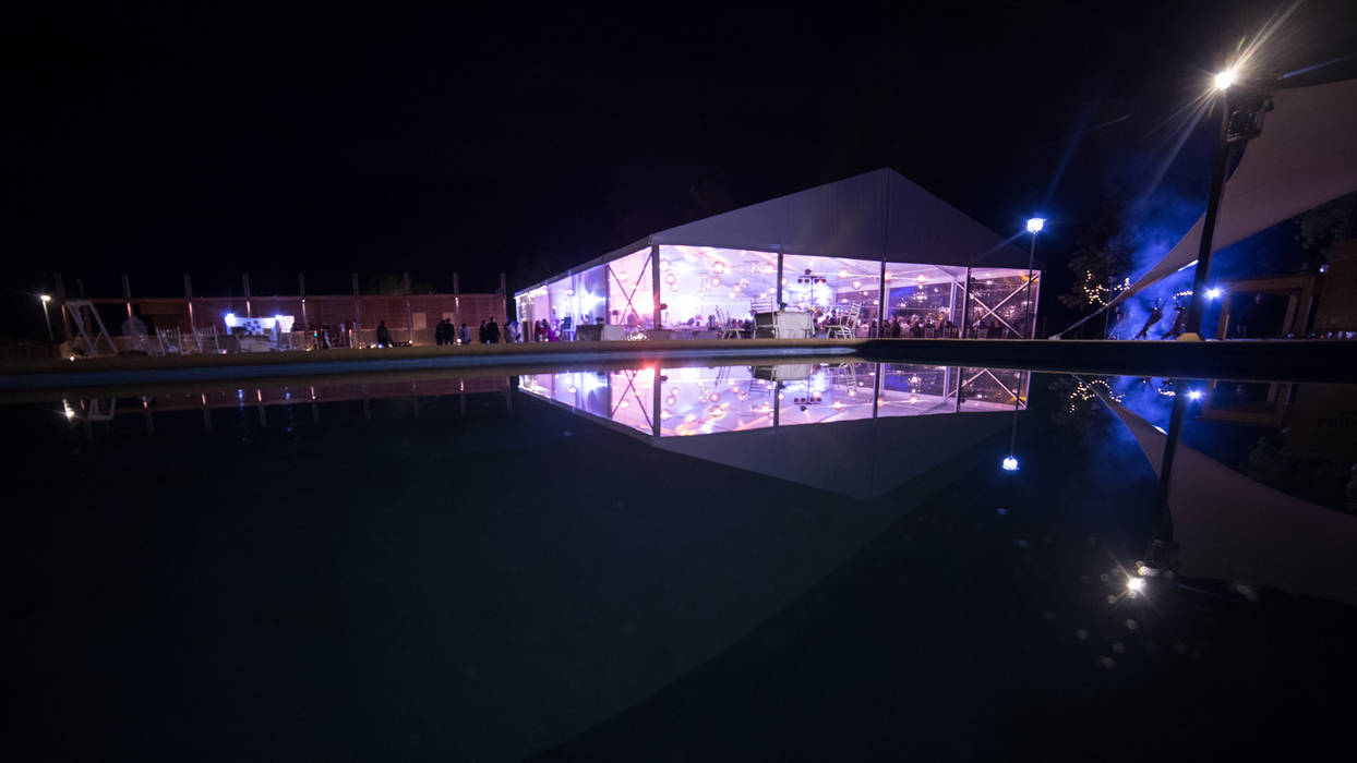 Centro de Eventos Parque Chamonate, Atacama, Chile , SINTESIS arquitecto & asociados SINTESIS arquitecto & asociados Commercial spaces Event venues