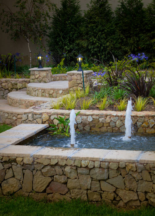 Rogers - Pool area The Friendly Plant (Pty) Ltd Country style garden water feature,garden,cladding