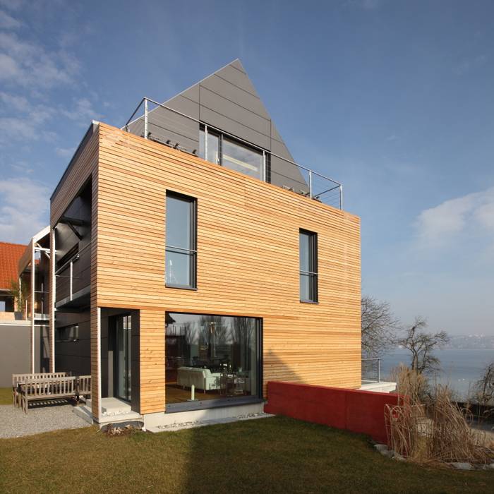 HAUS AM BODENSEE, ARCHITEKTEN GECKELER ARCHITEKTEN GECKELER Modern houses Wood Wood effect