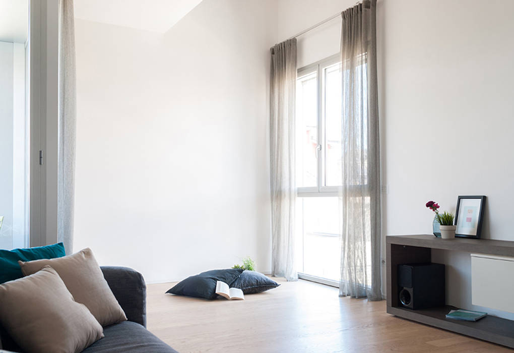 Interior Design | Quadrilocale ad Origgio, Made with home Made with home Living room