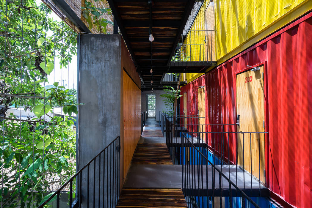 Ccasa Hostel, TAK Architects TAK Architects Commercial spaces Hotels