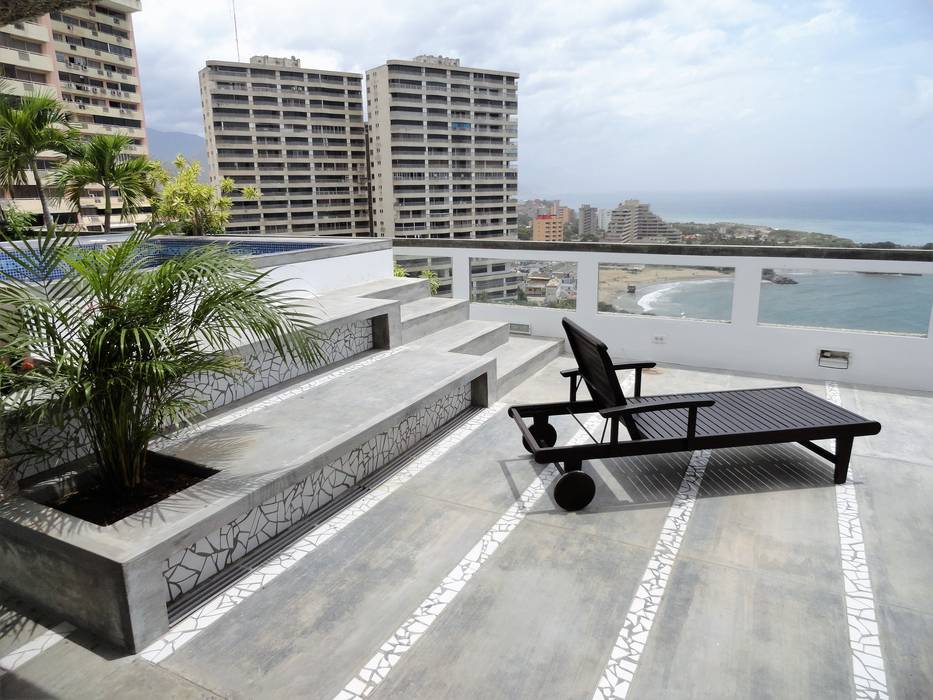 Apartamento de Playa, RRA Arquitectura RRA Arquitectura Balcones y terrazas de estilo minimalista Concreto