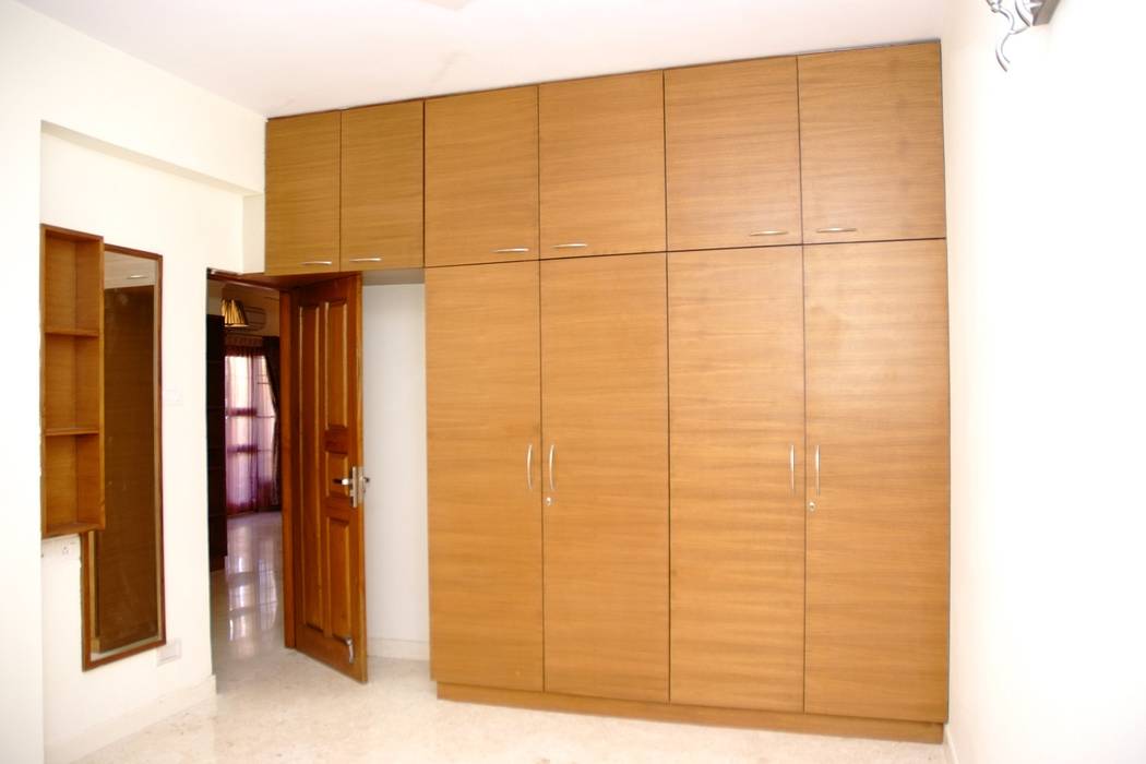 Wooden Wardrobe Online India homify Asian style bedroom Plywood