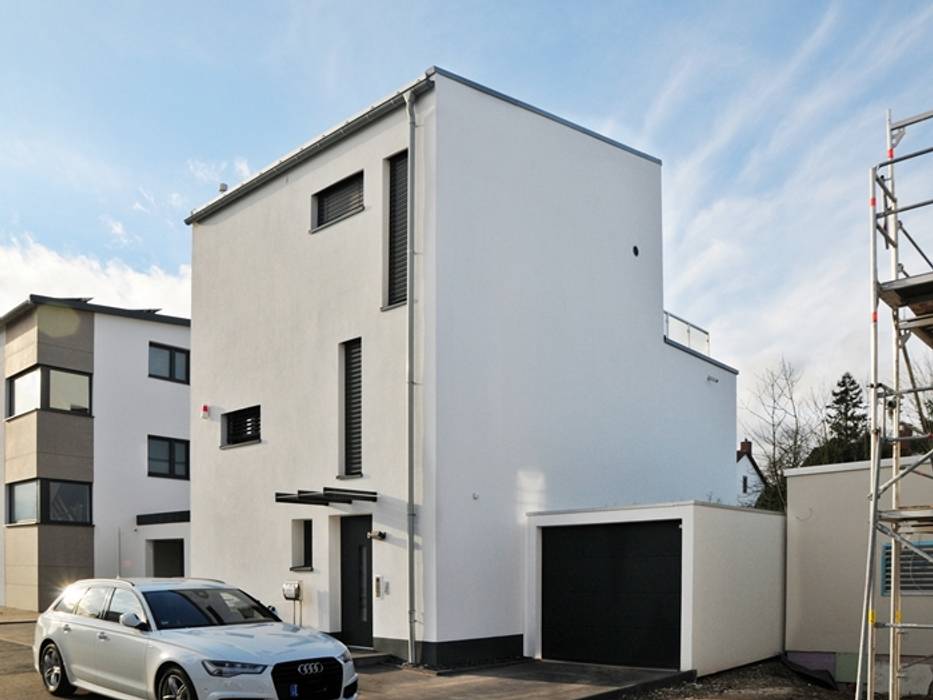 Komfortables Wohnen auf drei Ebenen mit Garten und großer Dachterrasse, r-m-p architekten und ingenieure r-m-p architekten und ingenieure Rumah Modern