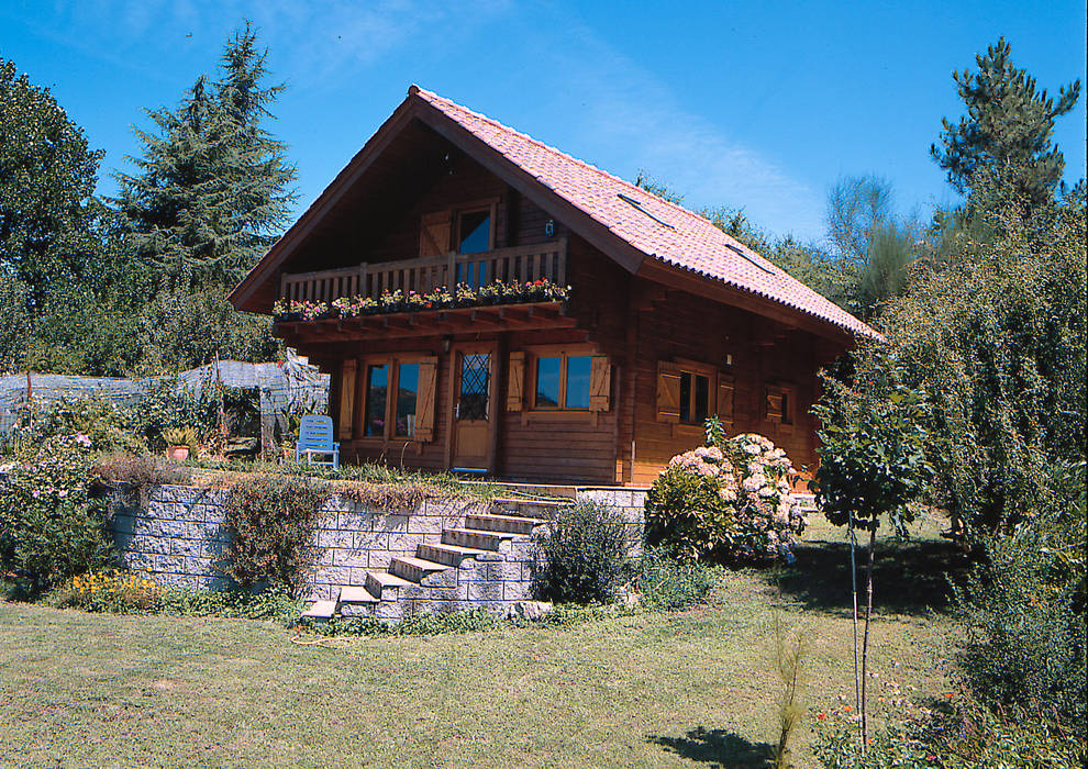 RUSTICASA | 100 projetos | Portugal + Espanha, RUSTICASA RUSTICASA Wooden houses Solid Wood Multicolored