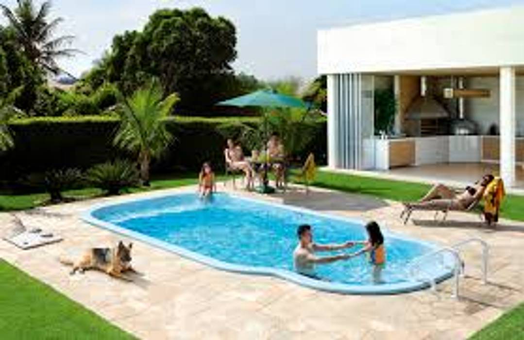 PISCINA FAROL DE BARRA, IGUI FIBRAPISCINAS IGUI FIBRAPISCINAS Modern pool Wood-Plastic Composite Pool