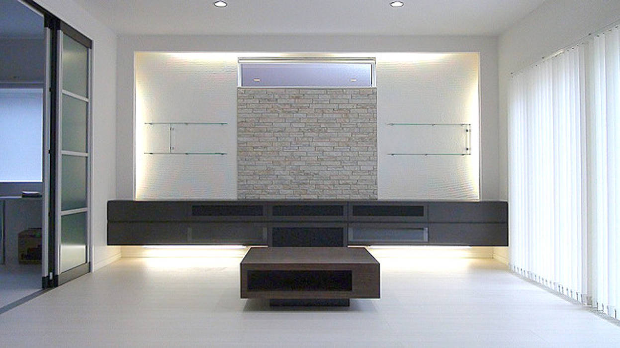 4mを超える幅のテレビボード K Design カワジリデザイン リビングルームtv台 キャビネット 合板 ベニヤ板 木目調 Homify