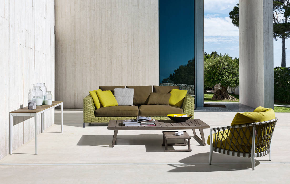 Ray Fabric Sofa by B&B Italia Campbell Watson Hiên, sân thượng phong cách hiện đại Furniture