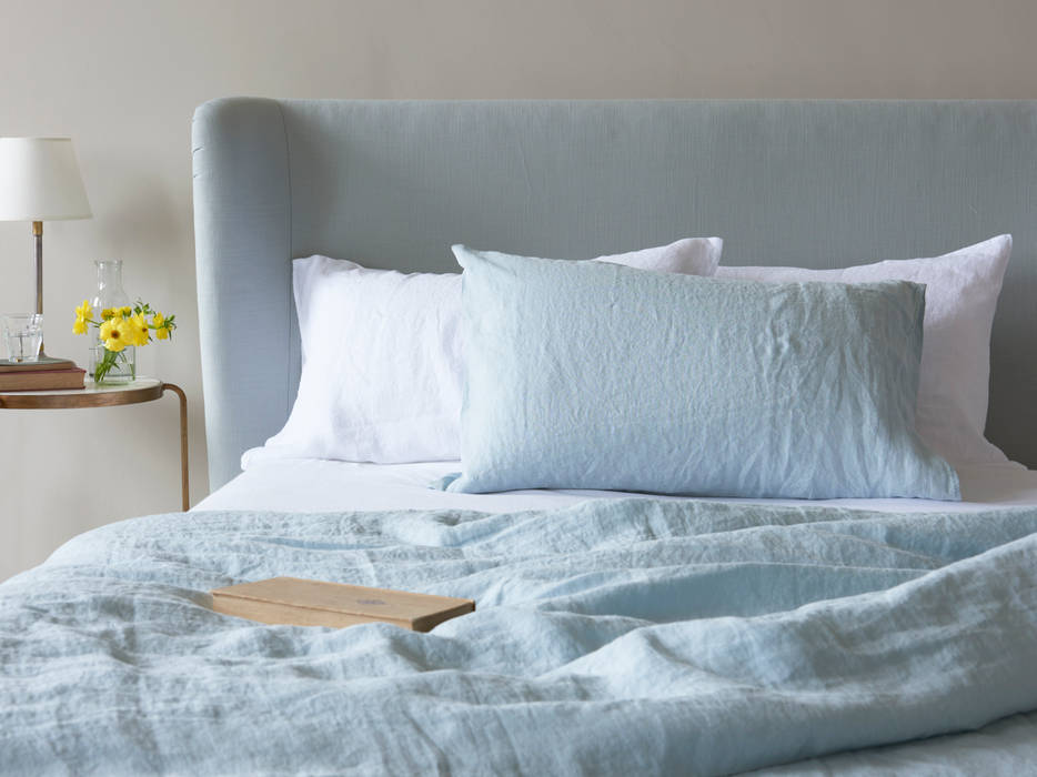Lazy linen in Duck Egg Loaf Спальня в классическом стиле Лен / Полотно Розовый Текстиль