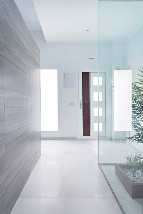 Vivienda Almeria, PL Architecture PL Architecture Minimalist corridor, hallway & stairs