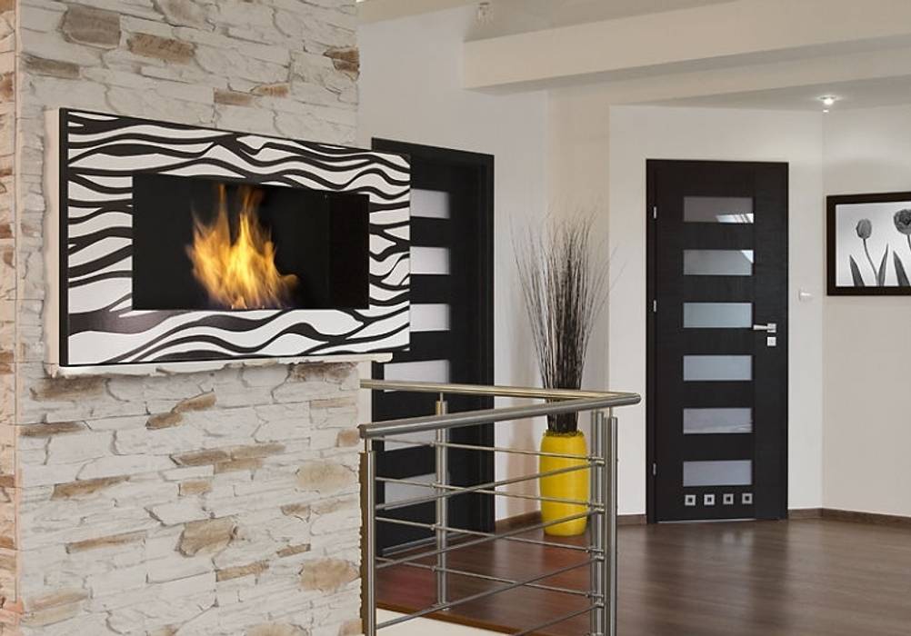 Chimenea de bioetanol Zebra sobre pared de salón moderno, Chimeneas y Barbacoas Chimeneas y Barbacoas Вітальня Залізо / сталь Аксесуари та прикраси