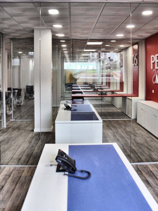 Remodelação de Comercio & Serviços_ Persousa - Mediação de Seguros, a3mais a3mais Commercial spaces Office spaces & stores