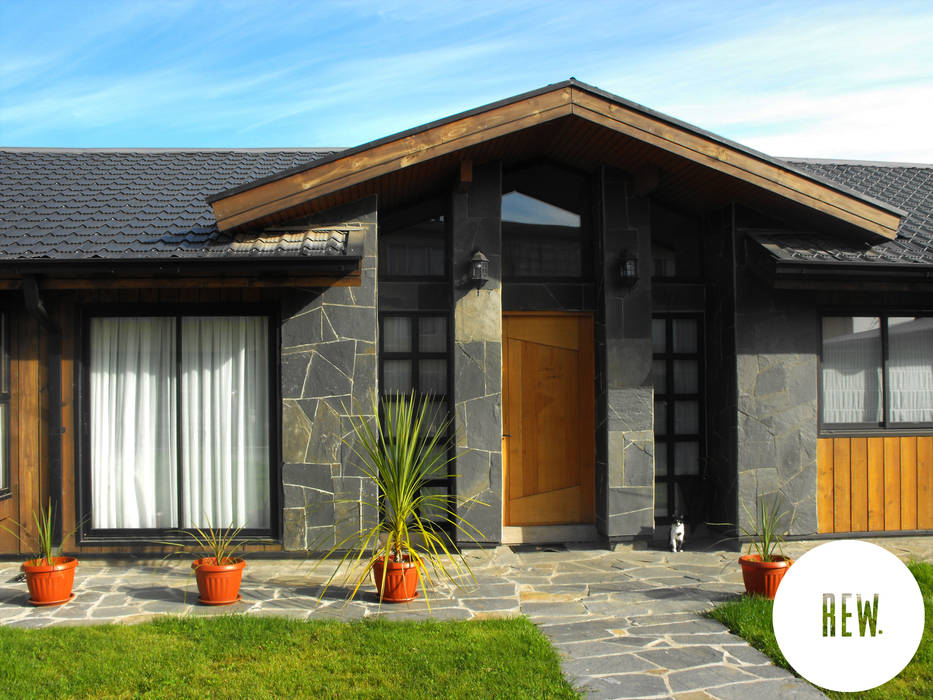 CASA WT REW. Arquitectura & Diseño Casas de estilo rural Piedra