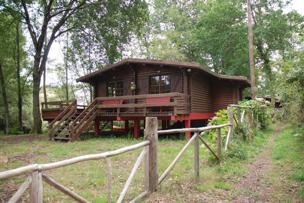 RUSTICASA | 100 projetos | Portugal + Espanha, RUSTICASA RUSTICASA Casas de madera Madera maciza Multicolor