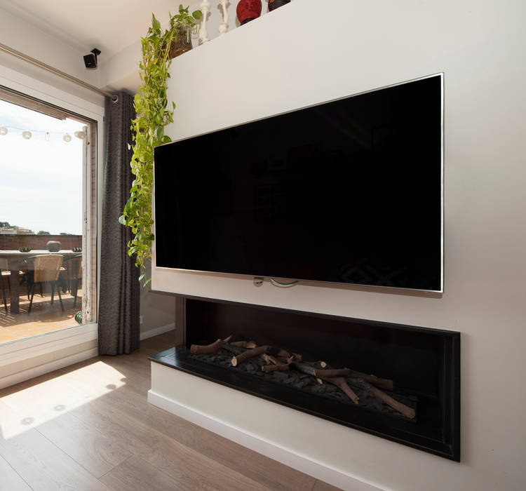 homify Modern Living Room Fireplaces & accessories