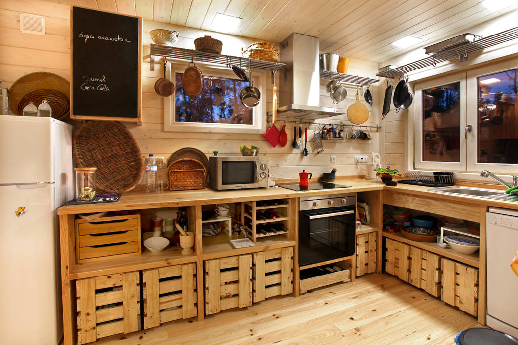 RUSTICASA | Casa "Reciclada" em Vila Nova de Cerveira, RUSTICASA RUSTICASA Kitchen units Wood Wood effect