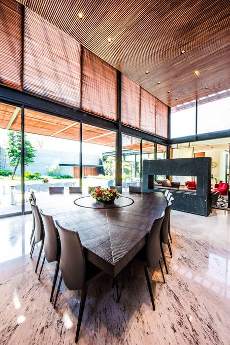 CASA A, ARQUITECTUM ARQUITECTUM Modern dining room Wood Wood effect