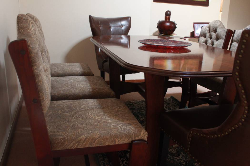 Reupholstery of Dining Chairs, Buhle Bendalo Designs Buhle Bendalo Designs Country style dining room Chairs & benches