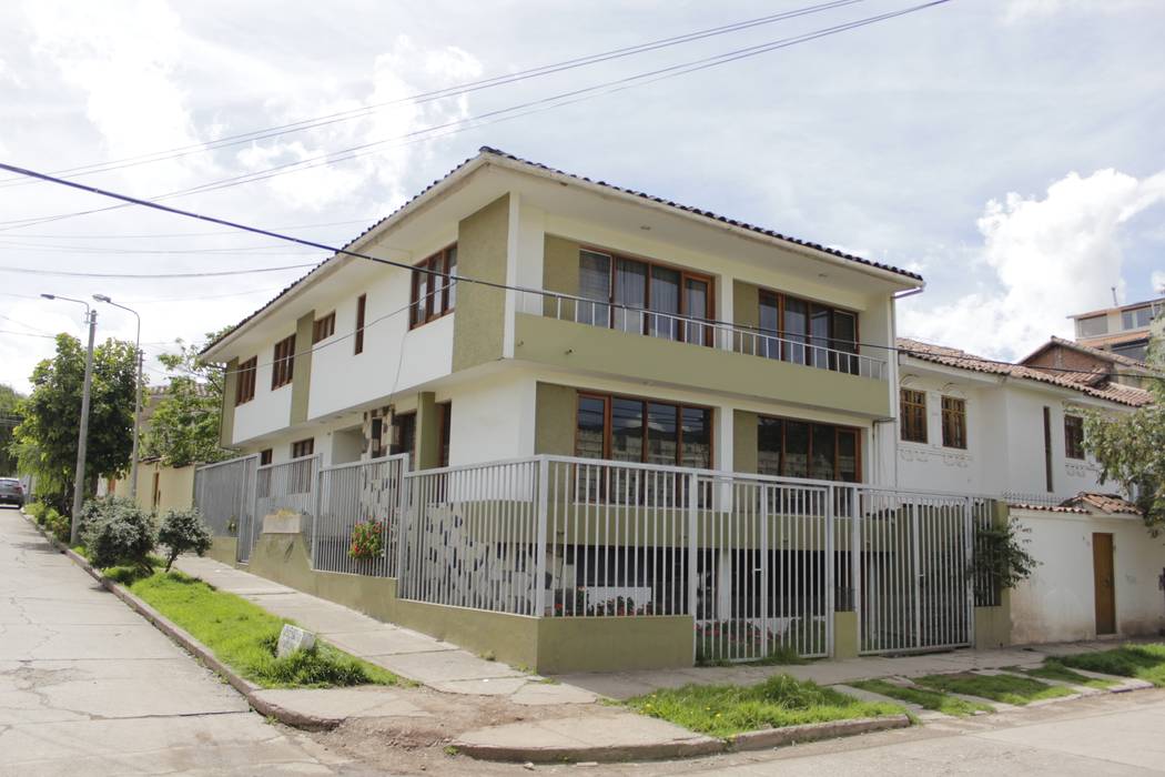 REMODELACION RESIDENCIA, FRANCO CACERES / Arquitectos & Asociados FRANCO CACERES / Arquitectos & Asociados