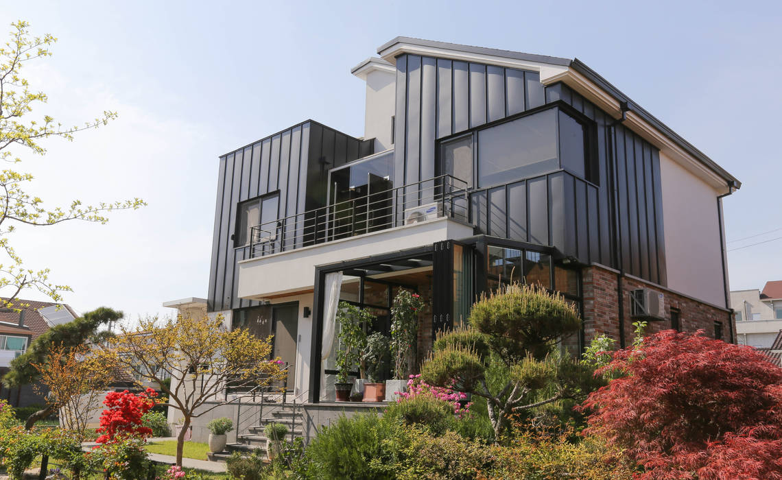 전주 농소마을 주택 시공, THE JK THE JK Modern houses Aluminium/Zinc