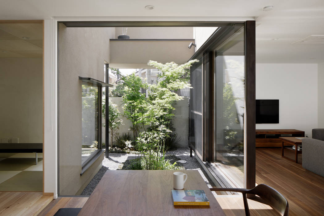 047国立Nさんの家, atelier137 ARCHITECTURAL DESIGN OFFICE atelier137 ARCHITECTURAL DESIGN OFFICE Modern Garden