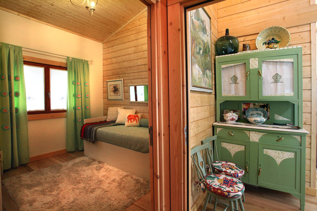 Casa no Sardoal, RUSTICASA RUSTICASA Dormitorios de estilo rústico Madera maciza Multicolor