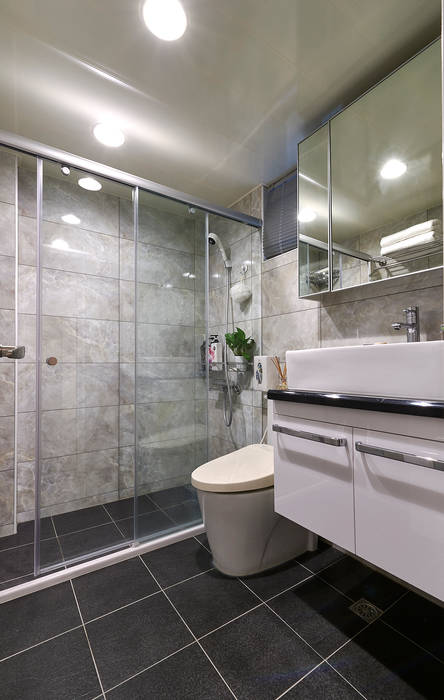 現代風設計個案, 精洲室內裝潢工程有限公司 精洲室內裝潢工程有限公司 Eclectic style bathroom