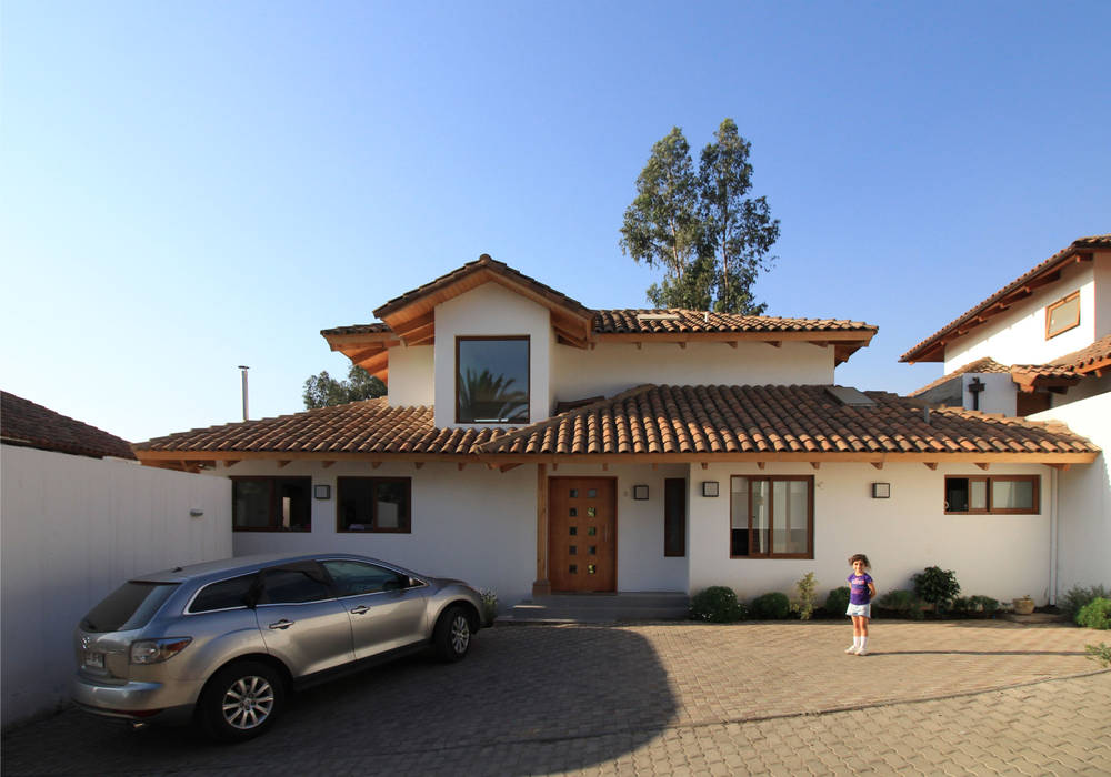 Casa B Carvallo & Asociados Arquitectos Casas de estilo colonial Casa Chilena