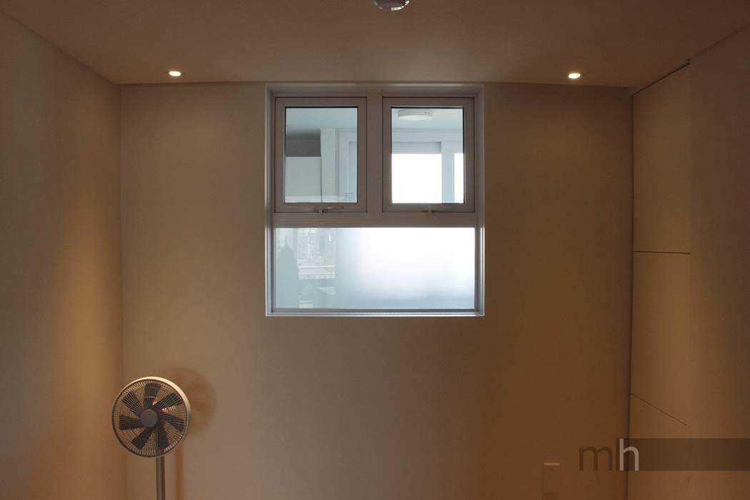 monohus project 단순한 집 , minimalhouse minimalhouse Minimalist Multimedya Odası