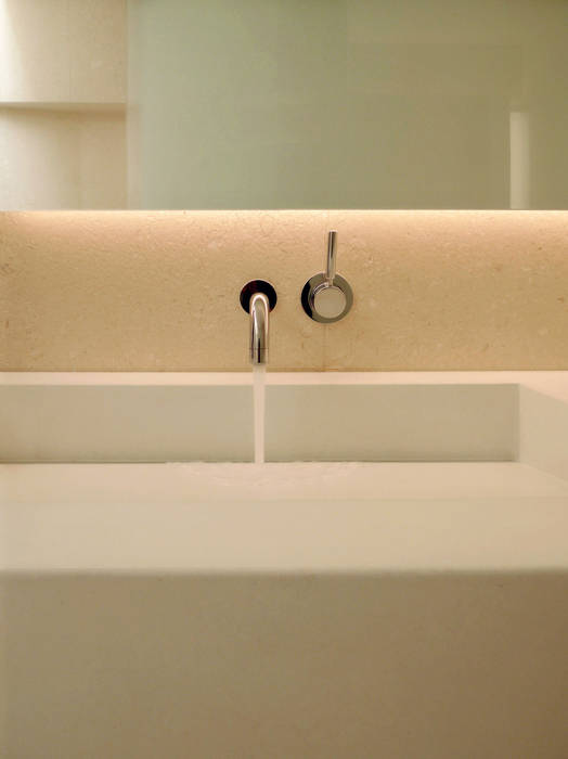 Dialogue House, Grassi Pietre srl Grassi Pietre srl Minimalist bathroom