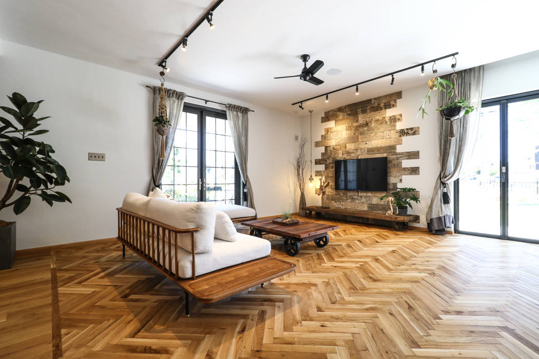 ヴィンテージナチュラルスタイルのショールーム, JUST JUST Living room Wood Wood effect