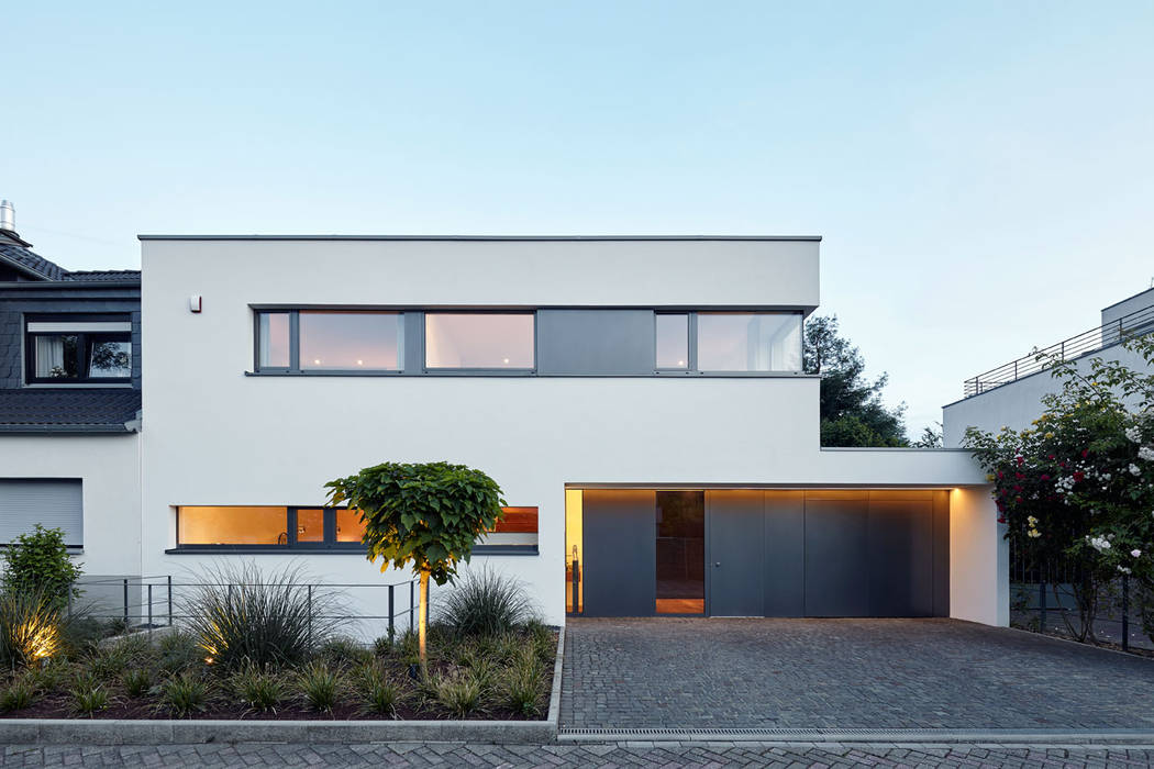 Haus B in Köln Müngersdorf, Falke Architekten Falke Architekten 現代房屋設計點子、靈感 & 圖片