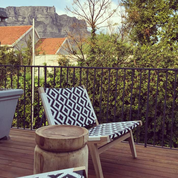 Table mountain view Turquoise Commercial spaces Green enclave,moutain view,outdoor deck,Hotels