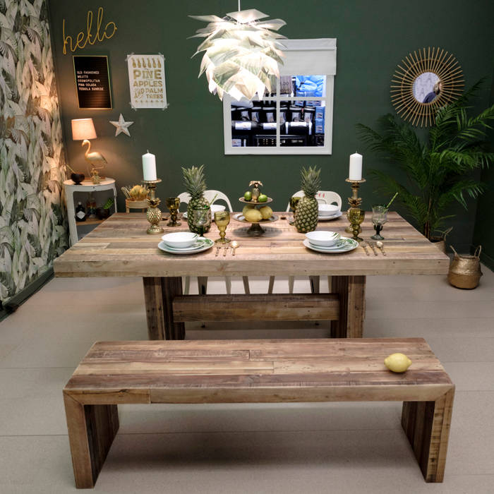 Rustic Tropical Dining Room Little Mill House Comedores de estilo rústico dining room,small dining area,green,statement lighting,faux plants,house plants,table setting,summer dining,rustic table,dining table,cork flooring,gold cutlery