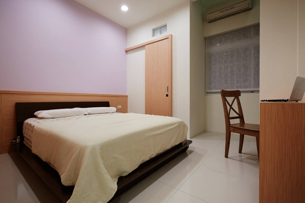 清潔舒爽的主臥室歸功於勤勞的打掃與清潔的注重 homify Asian style bedroom Concrete