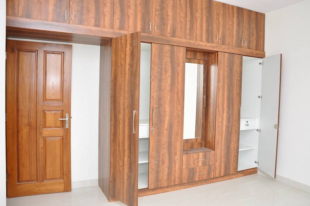 Buy Online Wardrobe In India homify Asian style bedroom Plywood wardrobe online