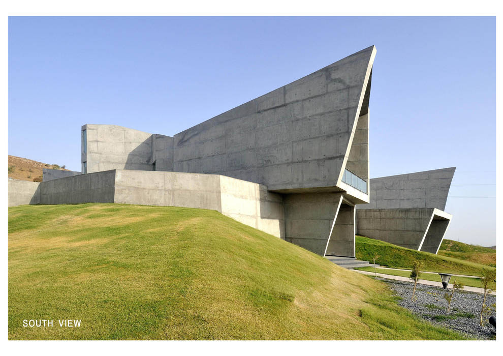 THE COURTYARDS HOUSE , SANJAY PURI ARCHITECTS SANJAY PURI ARCHITECTS Modern houses