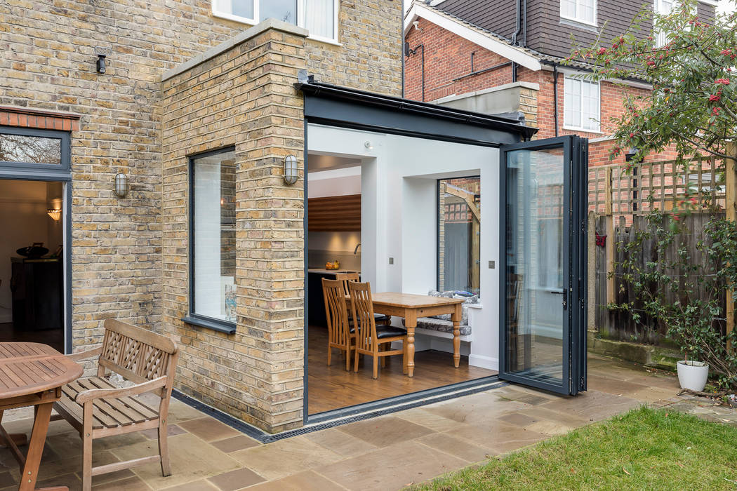 Vicarage Rd London SW14:  Houses by VCDesign Architectural Services