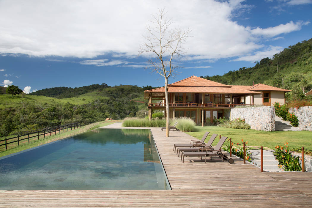 Fazenda Nascente, Gisele Taranto Arquitetura Gisele Taranto Arquitetura Piscinas campestres