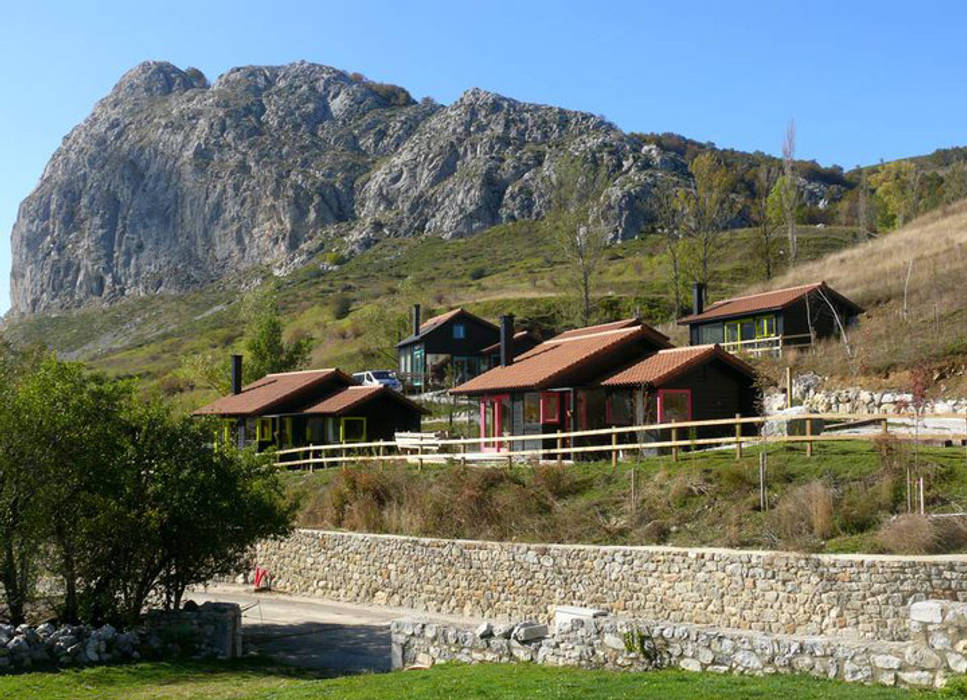 RUSTICASA | Cabañas Patagónicas | Verão, RUSTICASA RUSTICASA Espacios comerciales Madera maciza Multicolor Hoteles