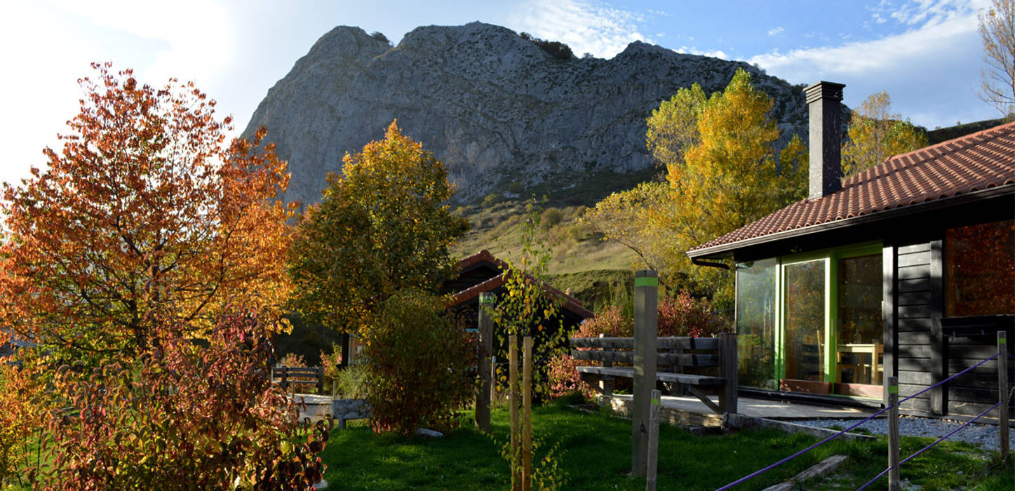 RUSTICASA | Cabañas Patagónicas | Outono, RUSTICASA RUSTICASA Ruang Komersial Parket Multicolored Hotels