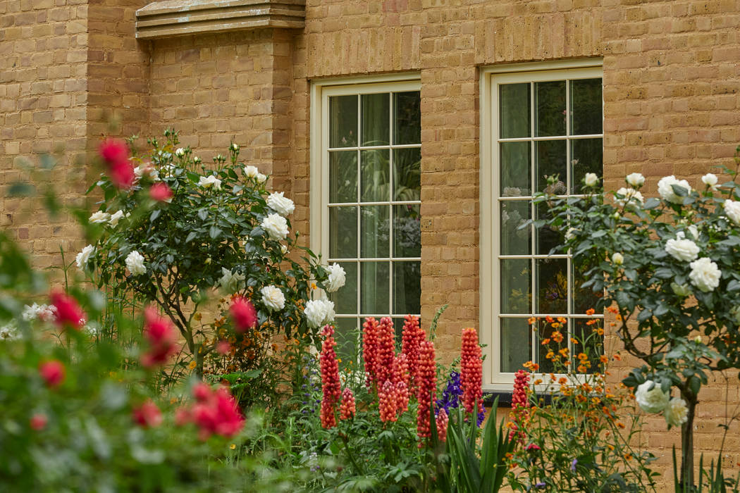 Marvin's Bespoke Aluminium Clad Wood Casement Windows Marvin Windows and Doors UK Modern windows & doors Wood Wood effect