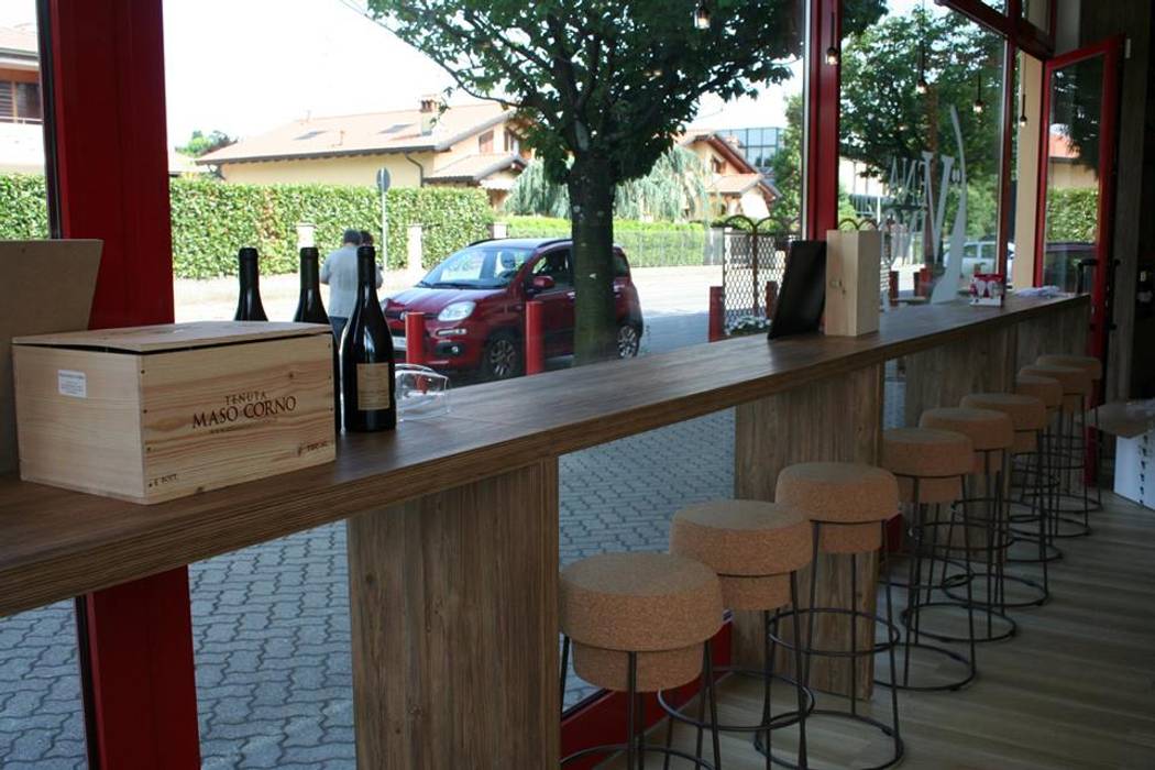 Design interni enoteca e progetto arredo wine bar su misura, Semprelegno Semprelegno Commercial spaces لکڑی Wood effect Bars & clubs