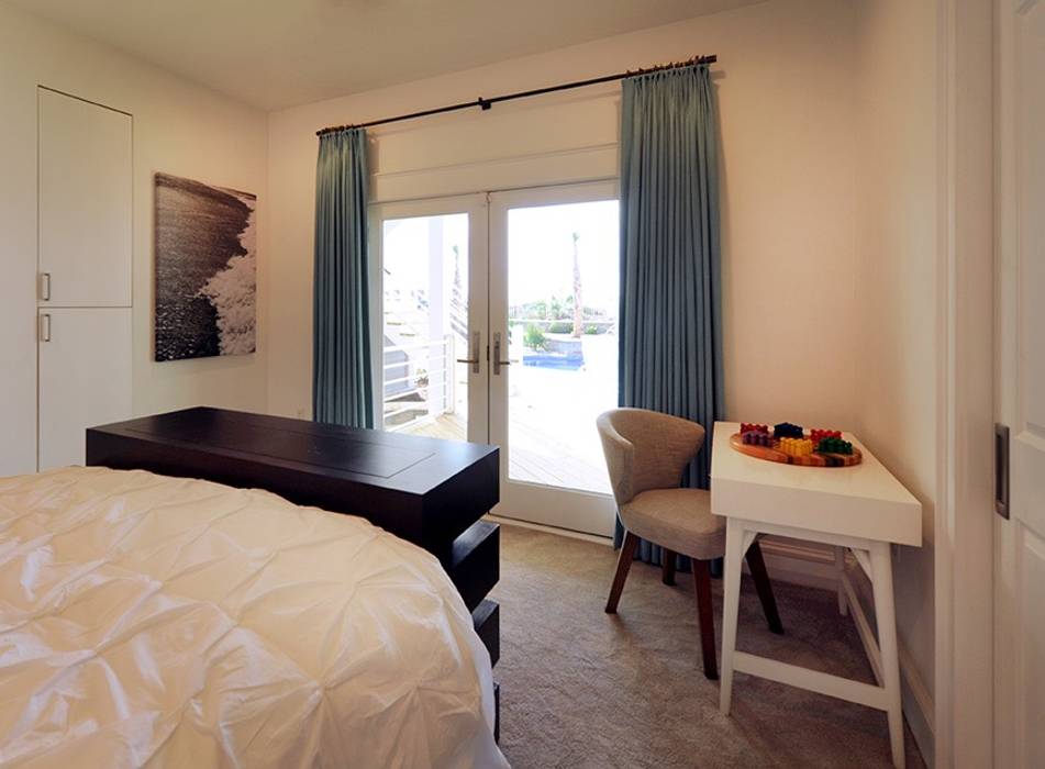 Emerald Isle Vacation Home, Olamar Interiors, LLC Olamar Interiors, LLC Dormitorios de estilo moderno