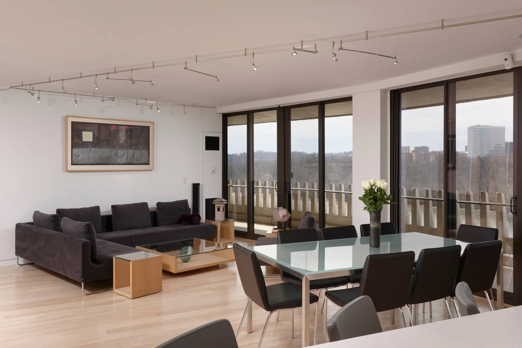 Contemporary Washington, DC Condominium Renovation BOWA - Design Build Experts Modern living room
