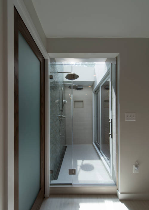 Annapolis Renovation/Addition, ARCHI-TEXTUAL, PLLC ARCHI-TEXTUAL, PLLC Ванная комната в стиле модерн